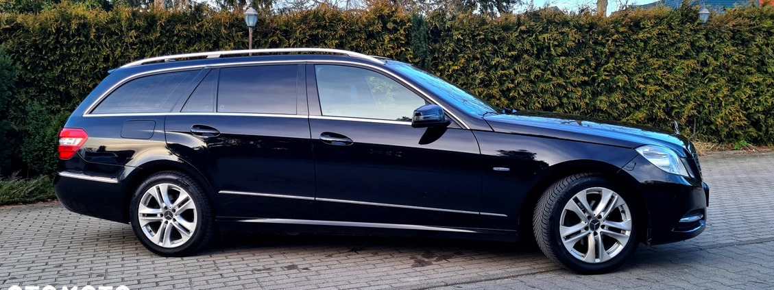 Mercedes-Benz Klasa E cena 45900 przebieg: 197000, rok produkcji 2010 z Andrychów małe 436